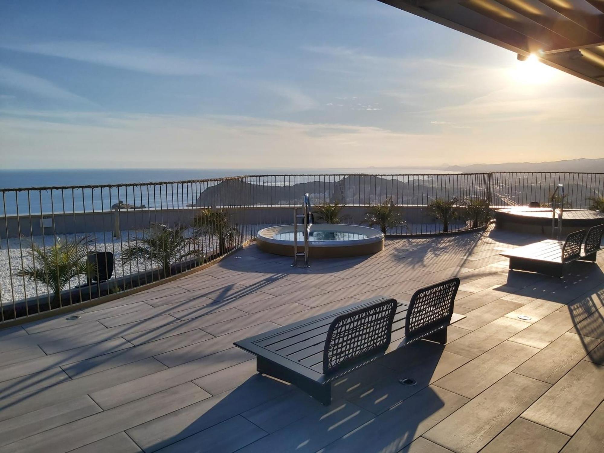 Intempo Luxury Ocean Views Resort Apartment *